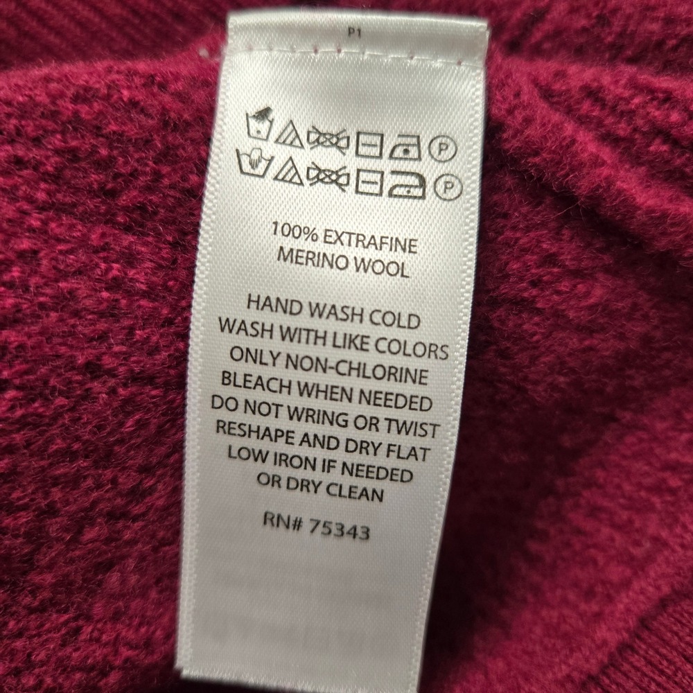 Tahari Womens 100% Extrafine Merino Wool Berry Pink V-Neck Sweater Size M Luxury - Picture 6 of 8